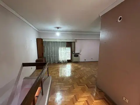 Depto Tipo Casa 3 ambientes con 2 baños