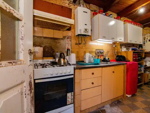 Venta Casa de pasillo de 3 dormitorios a reciclar en Pichincha, Rosario