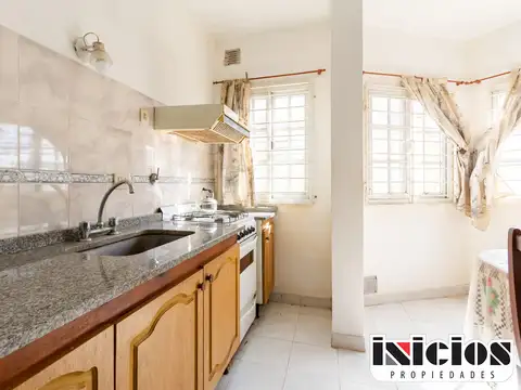 Francisco de las Carreras 1200