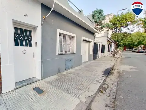 VENTA VILLA DEL PARQUE PH A RECICLAR SIN EXPENSAS