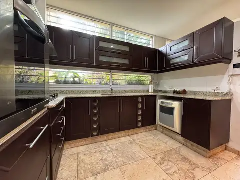 Avenida Olazábal 1200