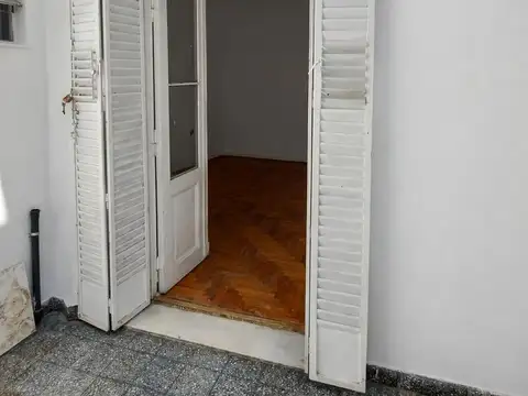 Depto Tipo Casa en Venta 85 años