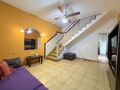 Depto Tipo Casa en Venta de 4 ambientes