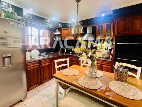 Casa en Venta de 5 dormitorios