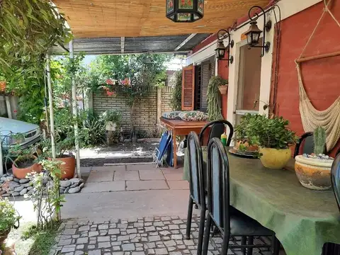 Casa de 3 ambientes en venta!