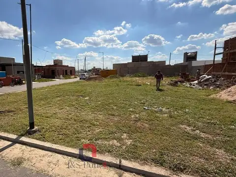 Lote en Rincones de Manantiales