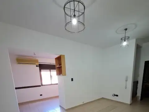 Depto Tipo Casa 4 ambientes con 1 baño