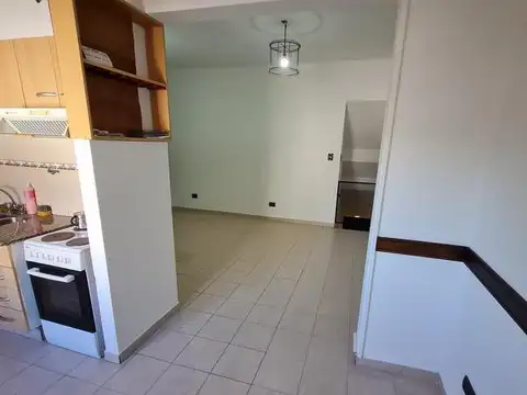 Depto Tipo Casa en Alquiler al Este