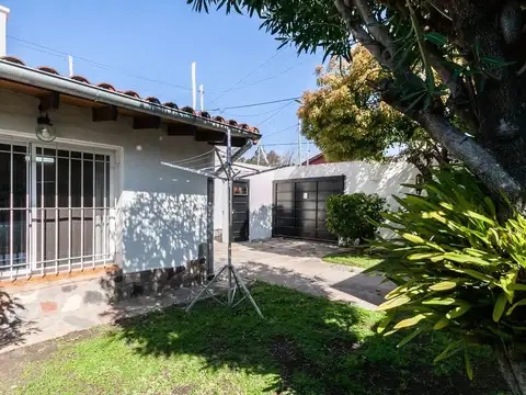 Venta Casa 3 ambientes. Jardín. Cochera. Wilde