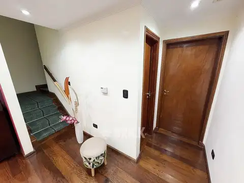 Casa 4 ambientes con 5 baños