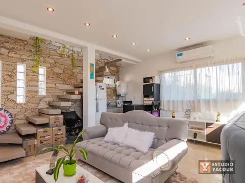 Casa 2 ambientes con 1 baño