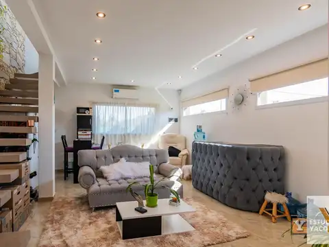 Casa en venta - 1 dormitorio 1 baño - Cochera - 70mts2 - Ringuelet, La Plata