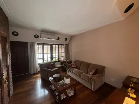 Depto Tipo Casa en Venta con 1 cocheras