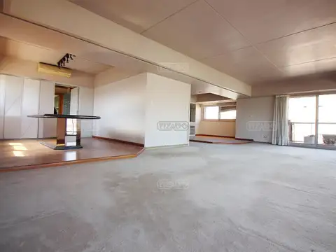 Departamento en Venta con 2 cocheras