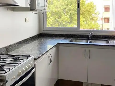 Departamento en Alquiler con 1 cocheras