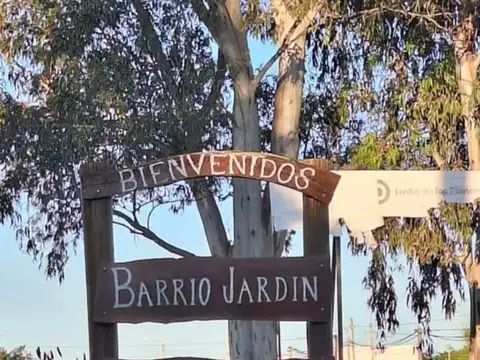 Terreno en Venta B° Jardin de los Pioneros.