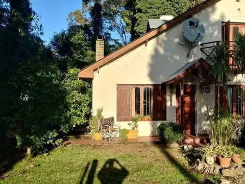 Casa en Alquiler - 3 Dormitorios 1 Baño - 450mts - Mar Del Plata