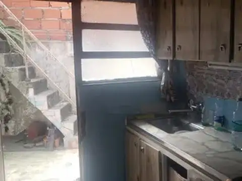 Depto Tipo Casa en Venta en Caseros, USD 80.000
