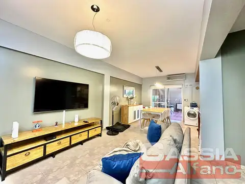 Depto Tipo Casa en Venta de 5 ambientes