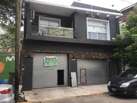 DEPOSITO LOCAL CENTRO CASTELAR 1 CUADRA ESTACION LADO NORTE