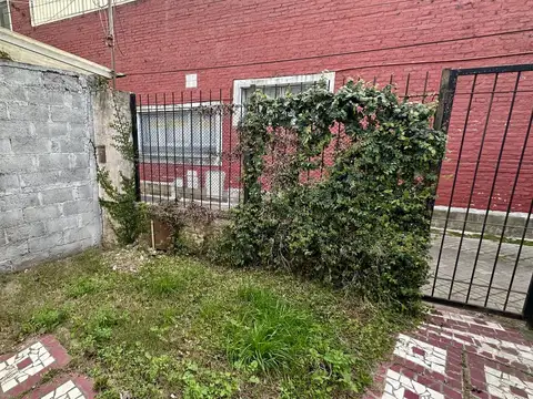 Depto Tipo Casa 3 ambientes con 1 baño