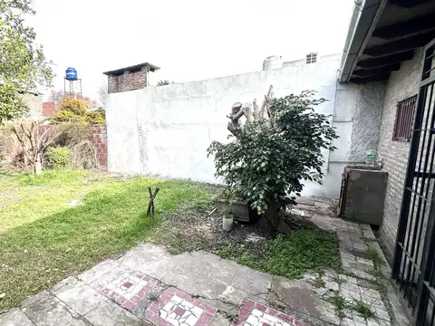 Venta casa de pasillo 2 dormitorios, Rosario