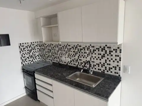 Edificio a estrenar | 1 y 2 Ambientes con balcón | A metros de Plaza Irlanda | P