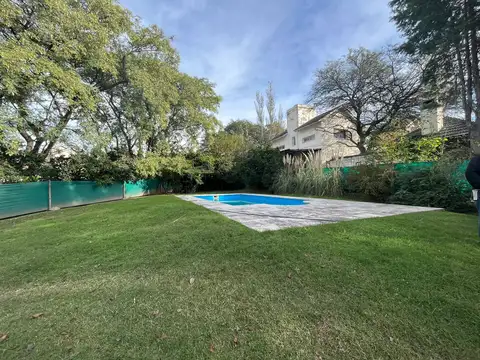 Casa en Alquiler de 4 dormitorios