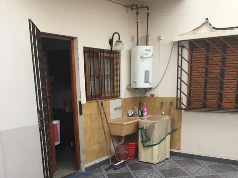 Depto Tipo Casa en Venta 70 años