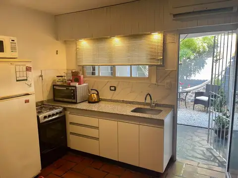 Casa 3 ambientes con 2 baños