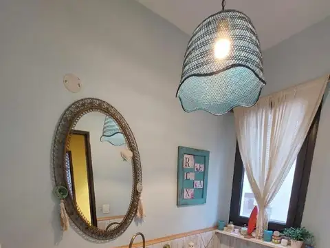 Casa 5 ambientes con 3 baños