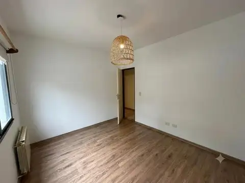 Casa en Venta con 6 cocheras