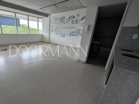 Oficina en Alquiler con 1 cochera