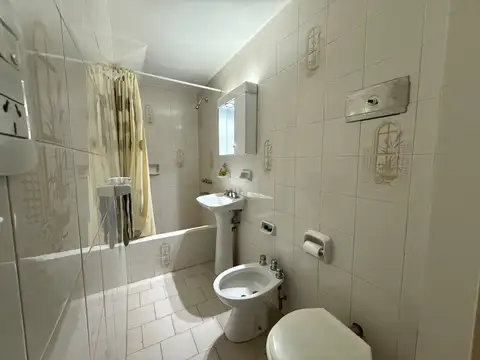 Depto Tipo Casa 2 ambientes con 1 baño