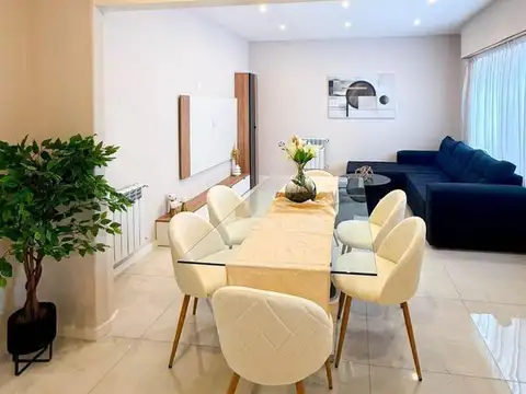 CHALET EN PH DE 4 AMBIENTES CON PATIO Y GARAGE