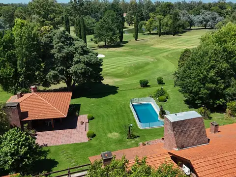 Los Mejores lotes del Country. Casa de gran calidad para Modernizar