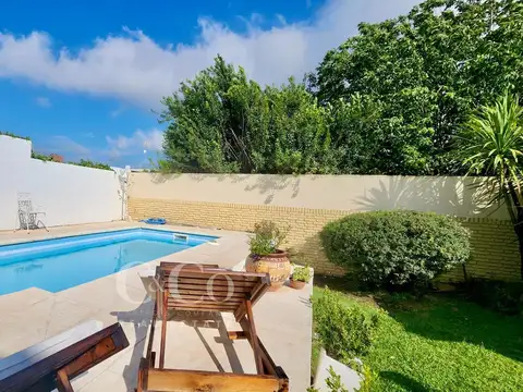 Casa 7 ambientes con 3 baños