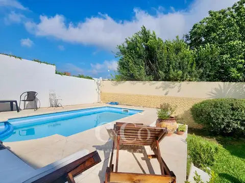 Casa en Venta con 1 cochera