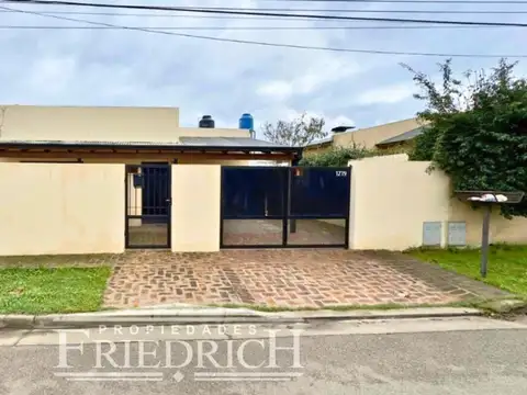 CASA LUJAN BARRIO SARMIENTO