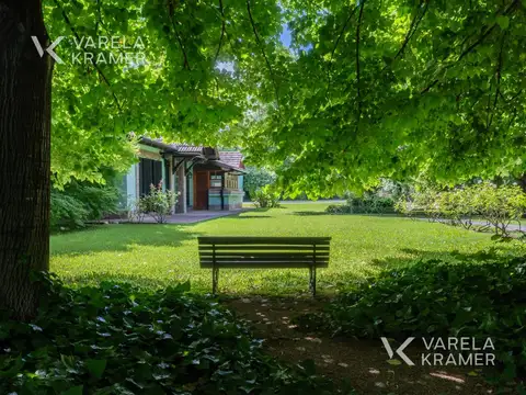 Casa 7 ambientes con 5 baños