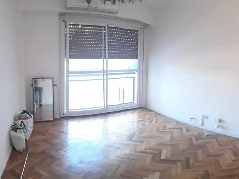 Av. Rivadavia 4100, Piso 6