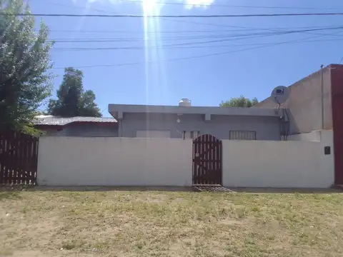 Casa 3 ambientes con 1 baño