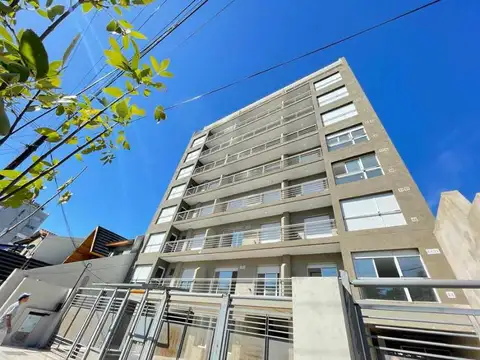 Departamento 2 ambientes al frente en alquiler en PERFECTO ESTADO