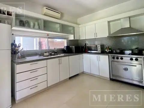 Casa en Alquiler Temporal A Estrenar