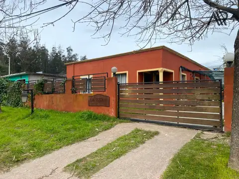 Casa en venta c/ cochera en Altos de San Fernando