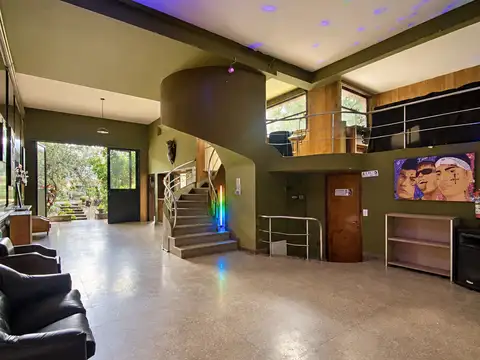 Casa en Alquiler de 5 dormitorios