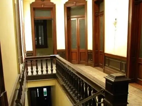 Depto Tipo Casa en Venta de 8 ambientes