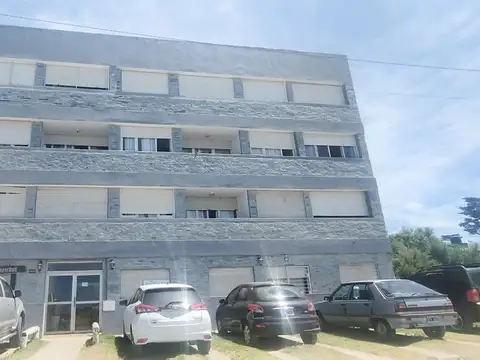 Av Costanera 2200, Piso 2