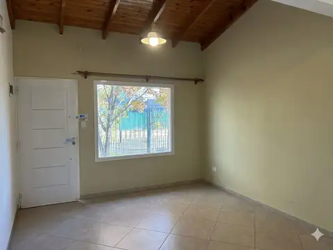 Casa en Venta en General Roca, USD 105.000
