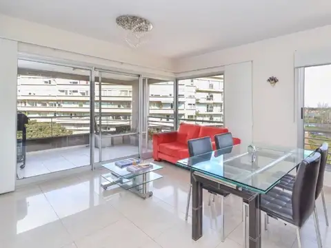 Avenida de los lagos 6500